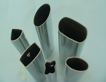 16MN Q345B Bentuk Pipa Baja Seamless Hexagon Steel Tubing Baja Karbon