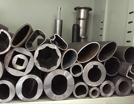 ASTM Carbon Steel Pipa Baja Berbentuk Oval 1-1000mm 1-12m